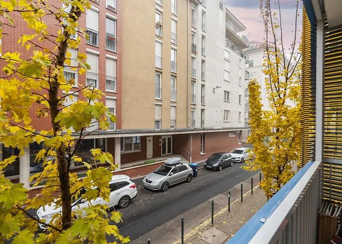 Viola - Free Parking And Balcony アパート