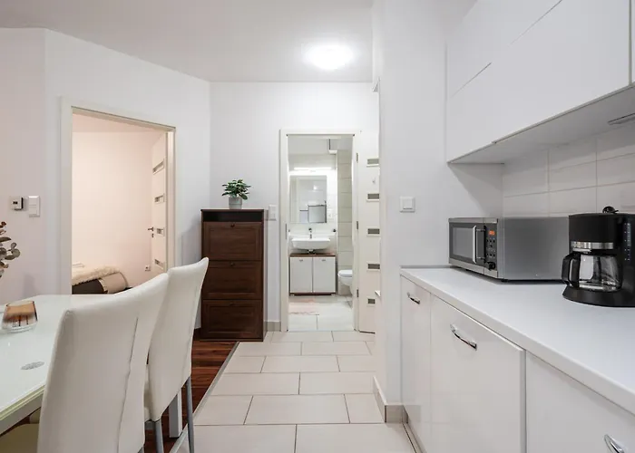 Viola - Free Parking And Balcony Apartmán