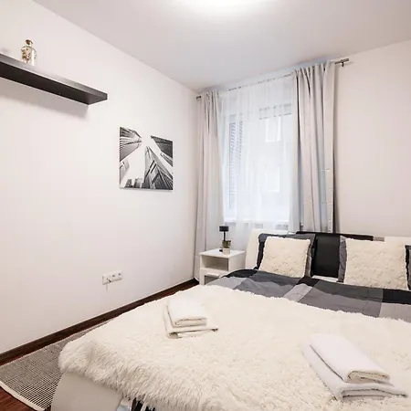 Viola - Free Parking And Balcony Apartament *