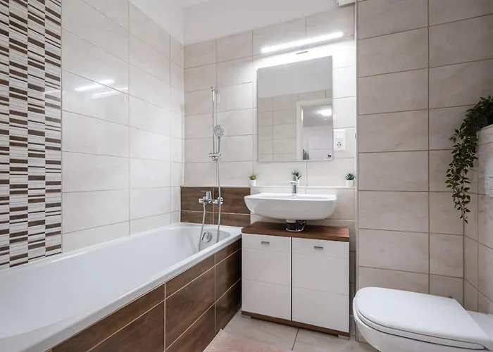 Viola - Free Parking And Balcony *