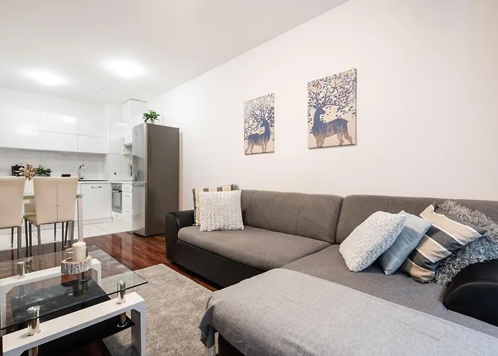 Viola - Free Parking And Balcony