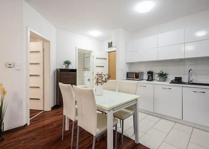 Apartment Viola - Free Parking And Balcony