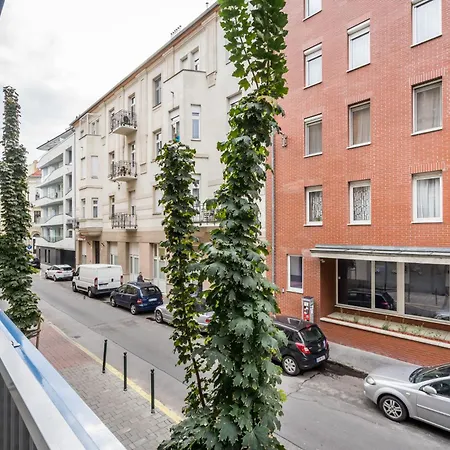 Viola - Free Parking And Balcony Apartment *