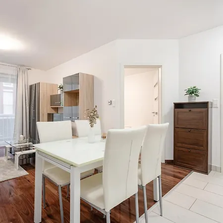 Apartment Viola - Free Parking And Balcony *